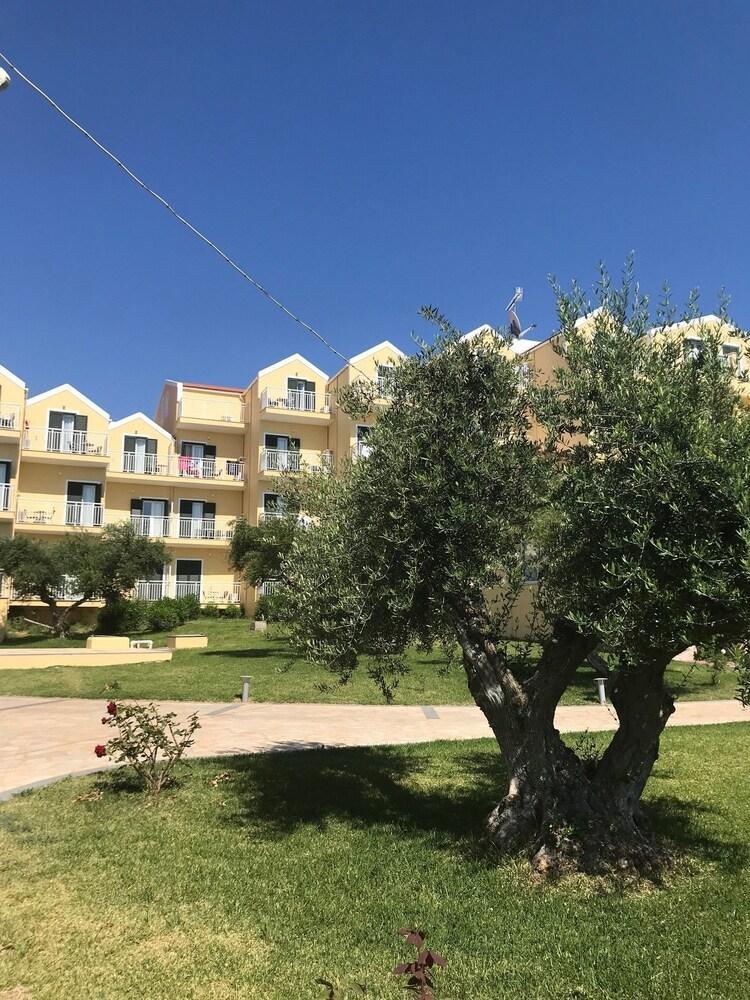 Lassi Hotel Экстерьер фото